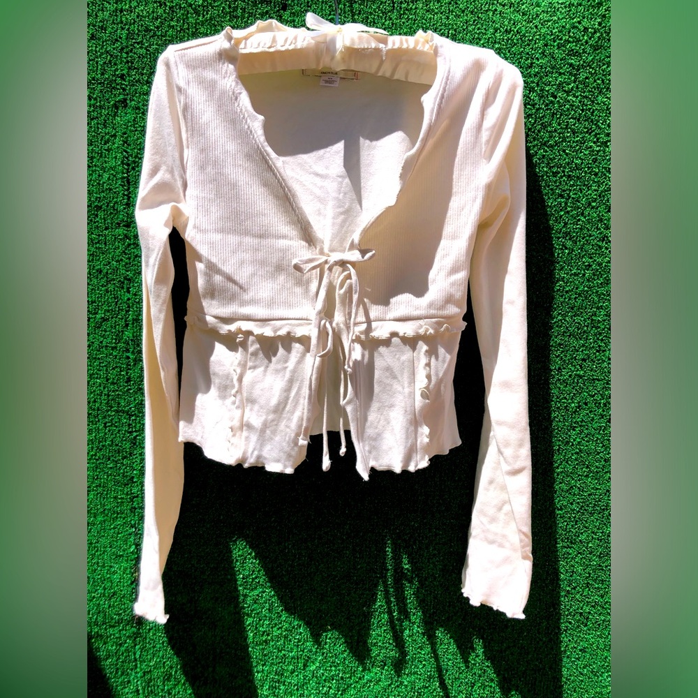 Kimchi Blue Cream tie front top new